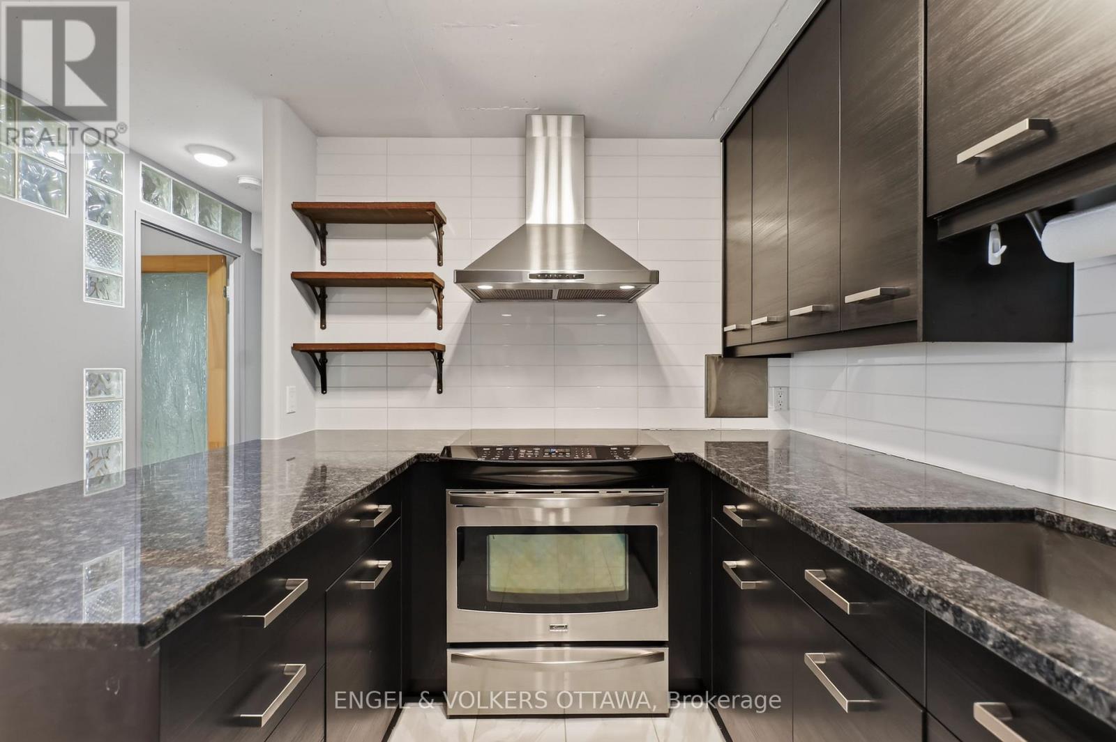 #1007 475 LAURIER AVENUE W - 18