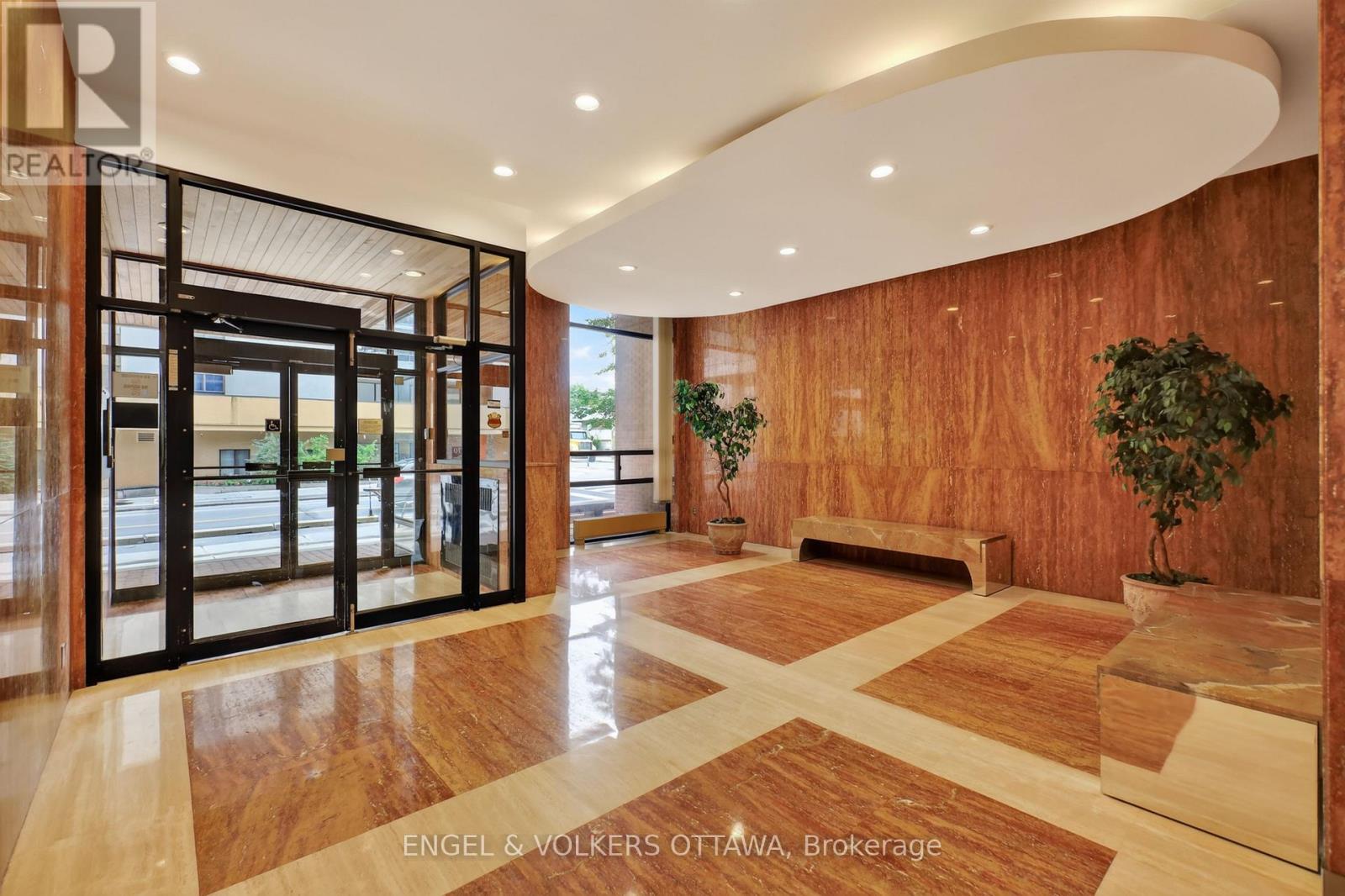 #1007 475 LAURIER AVENUE W - 3