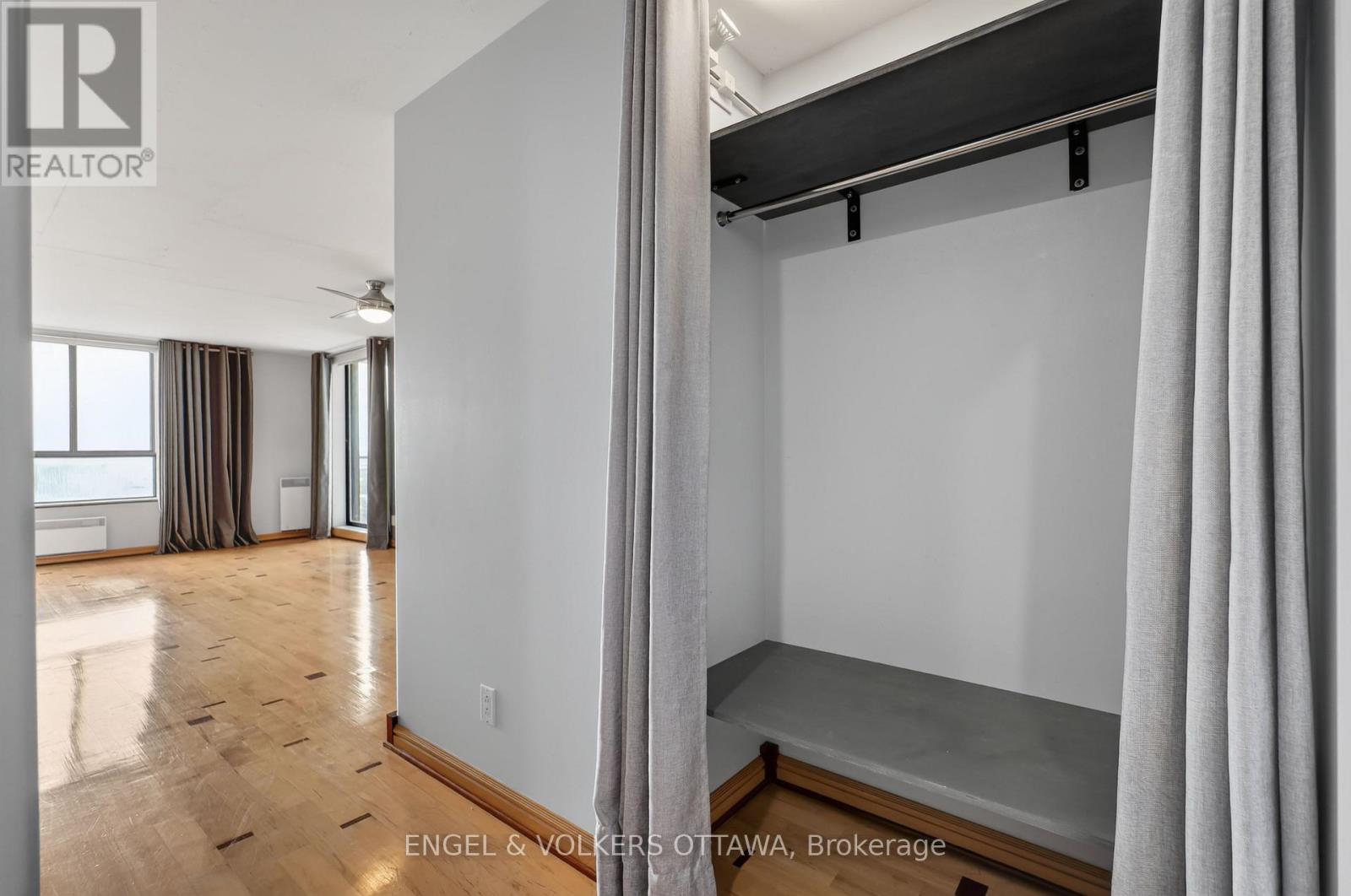 #1007 475 LAURIER AVENUE W - 5