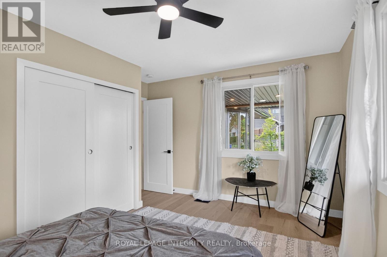 2698 ULSTER CRESCENT - 18
