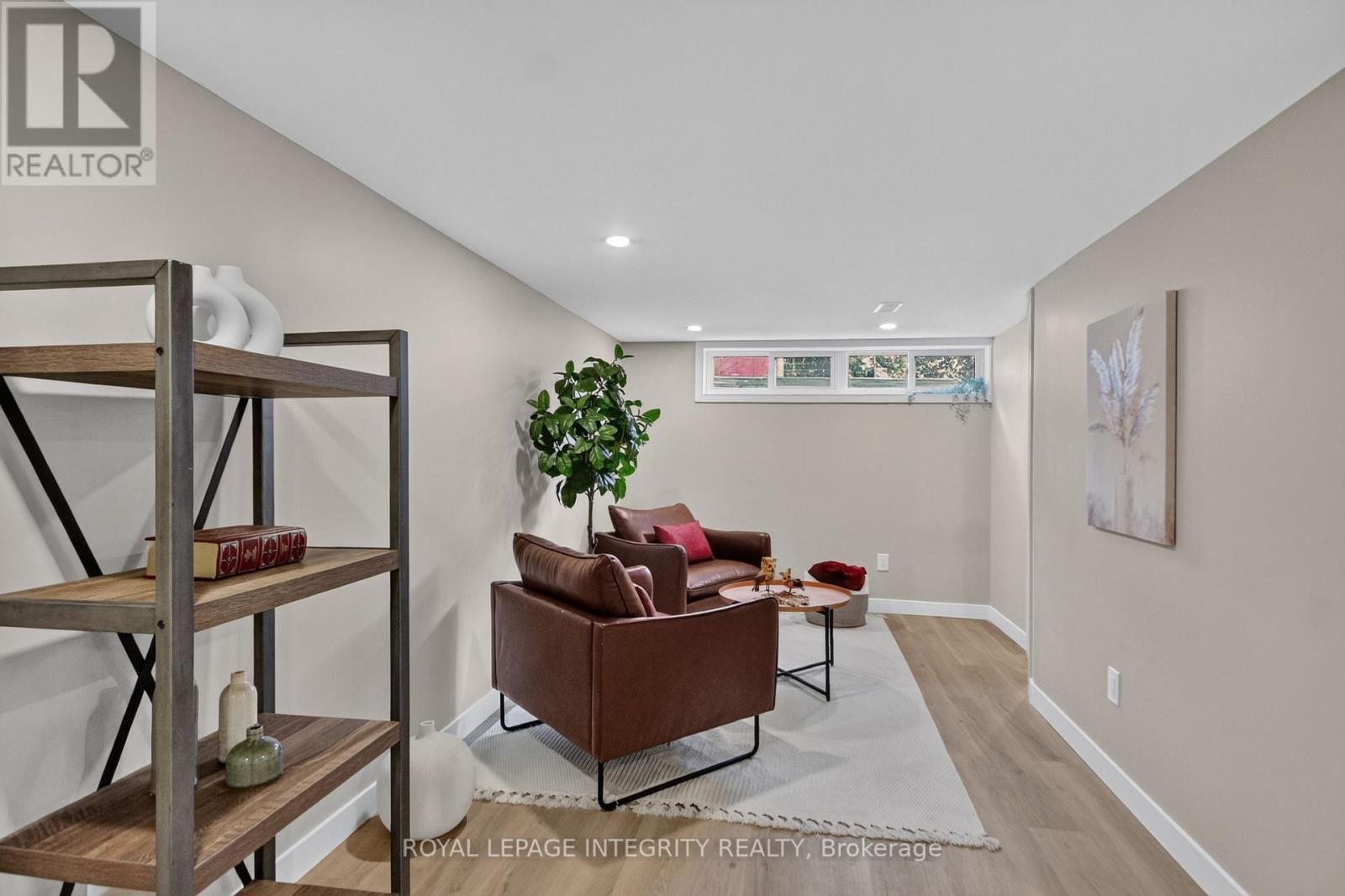 2698 ULSTER CRESCENT - Image 30