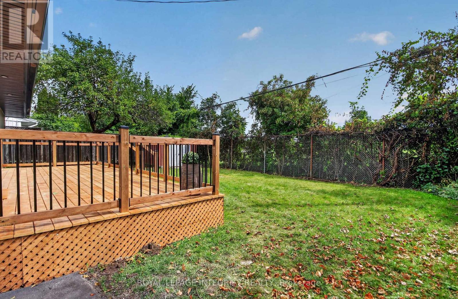 2698 ULSTER CRESCENT - 40