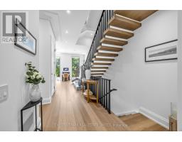 Kitchen - 29 Oaklands Avenue, Toronto, ON M4V0A9 Photo 11