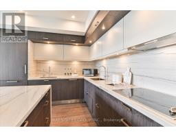 2707 - 30 Inn On The Park Drive, Toronto, ON M3C0P8 Photo 14