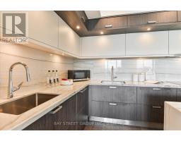 2707 - 30 Inn On The Park Drive, Toronto, ON M3C0P8 Photo 15