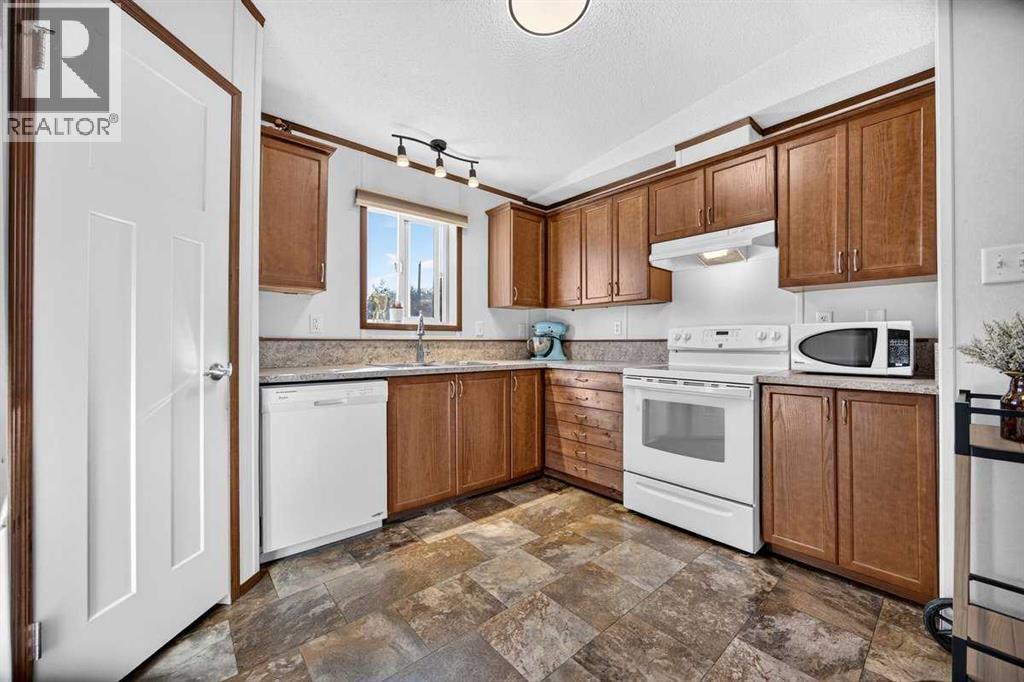 1223 Downie Street - 16
