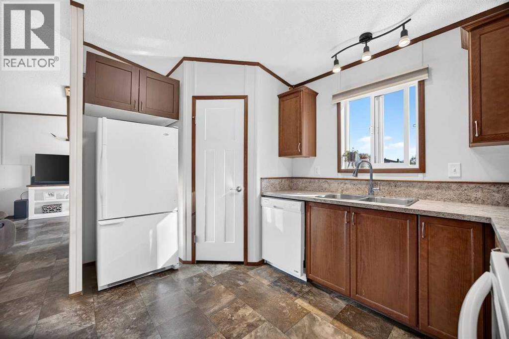 1223 Downie Street - 18