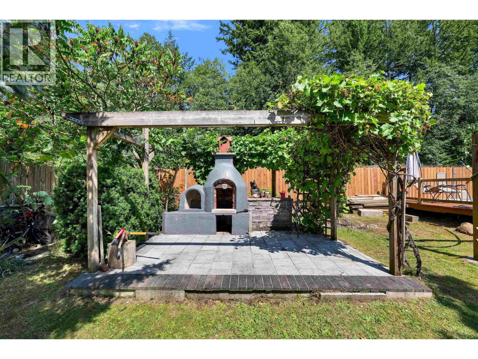 6 Bed, 4 Bath House for Sale in Squamish – 42056 BIRKEN ROAD, Squamish – MLS# R3159070 - Image 28