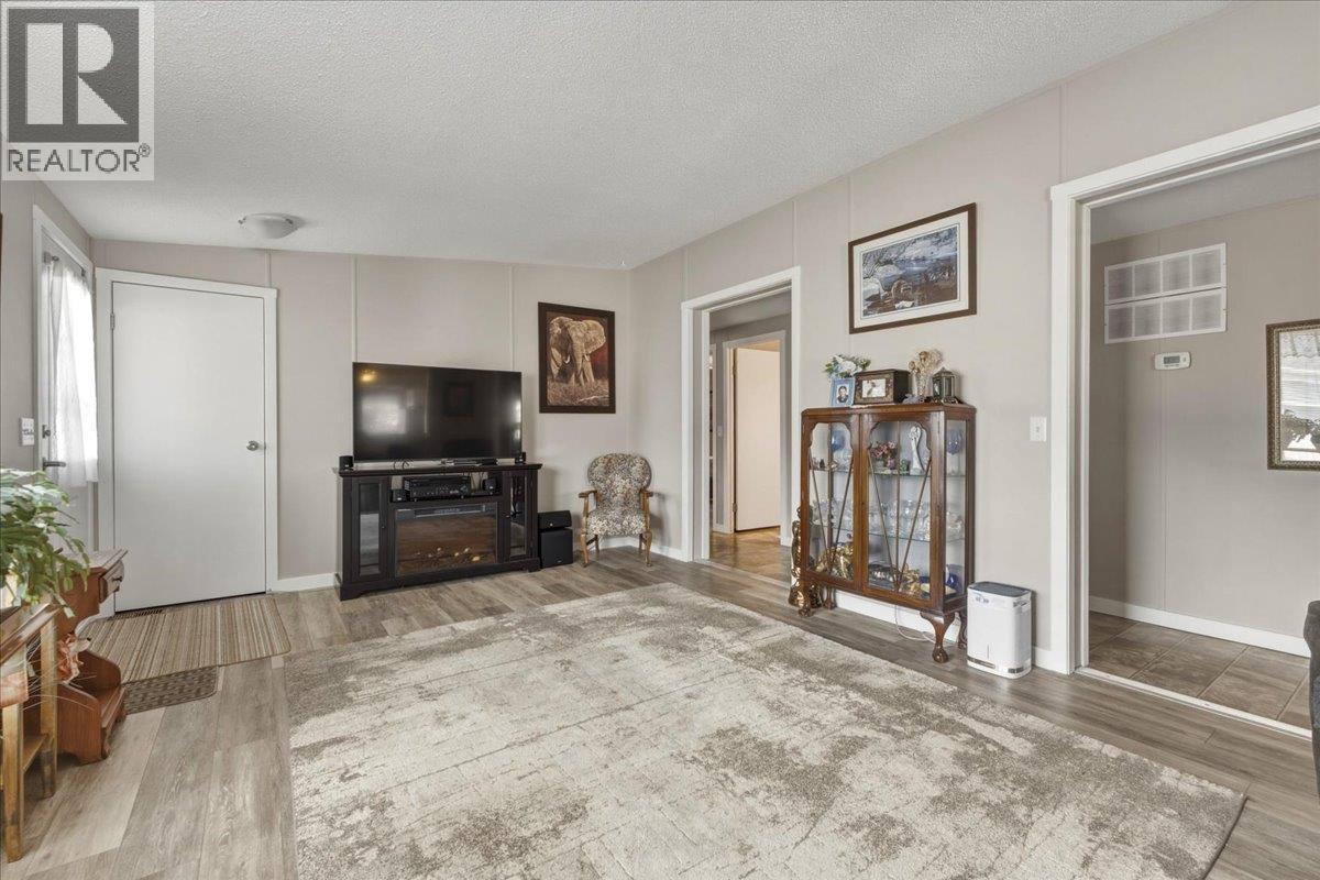 #77 12560 Westside Road - Image 10
