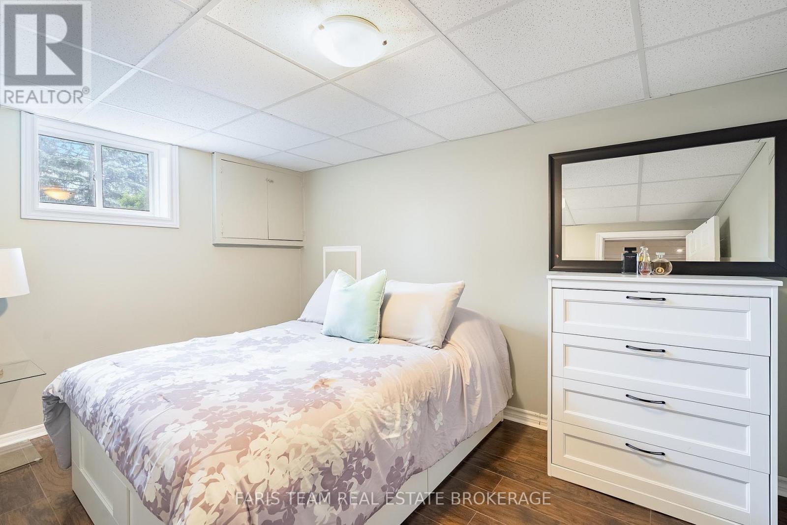 10 KAREN CRESCENT - Image 26