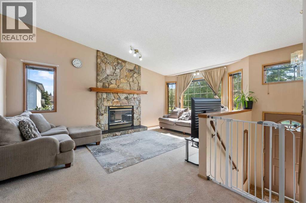 327 Shawbrooke Circle SW - 2