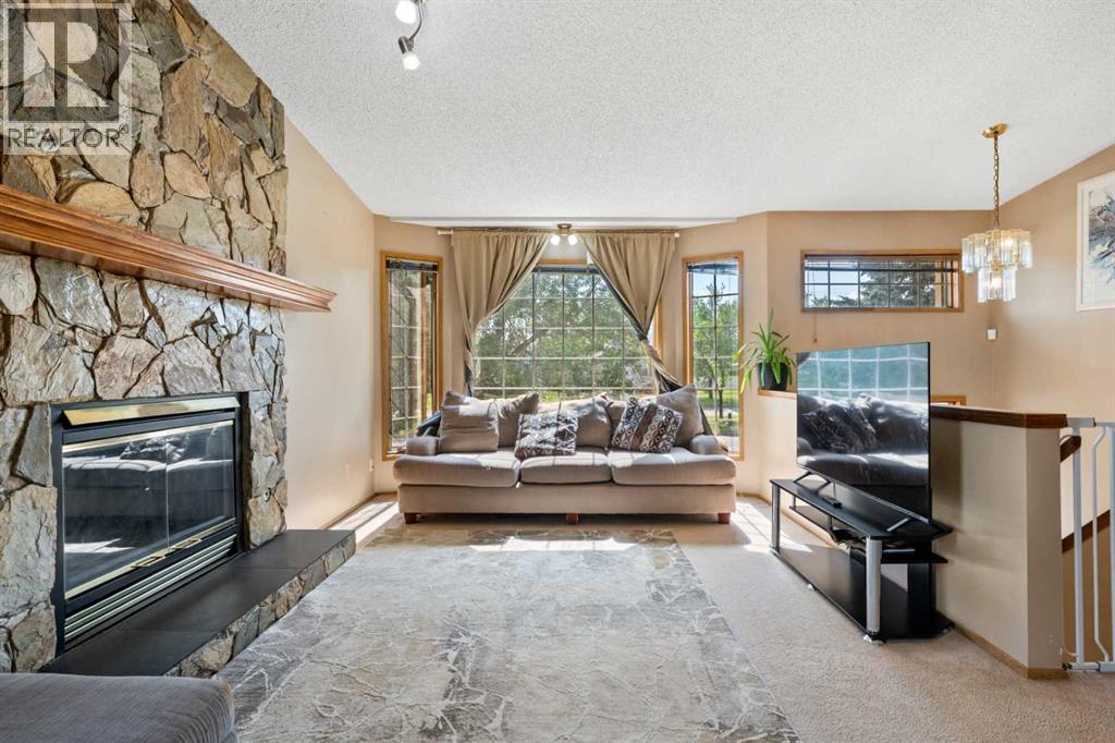 327 Shawbrooke Circle SW - 3