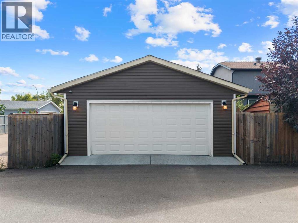327 Shawbrooke Circle SW - 33