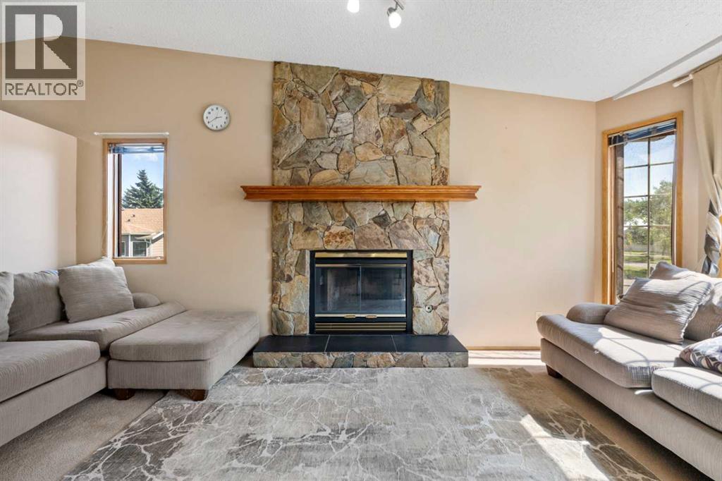 327 Shawbrooke Circle SW - 4