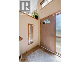 327 Shawbrooke Circle Sw, Calgary, AB T2Y2Z8 Photo 14