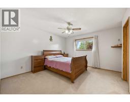 327 Shawbrooke Circle Sw, Calgary, AB T2Y2Z8 Photo 16