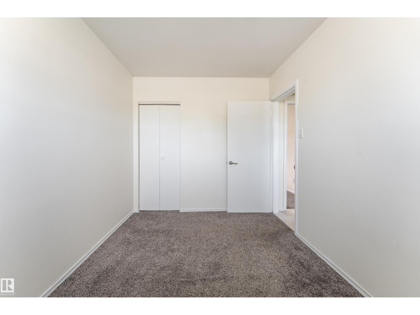 16029 95 AV NW - 26