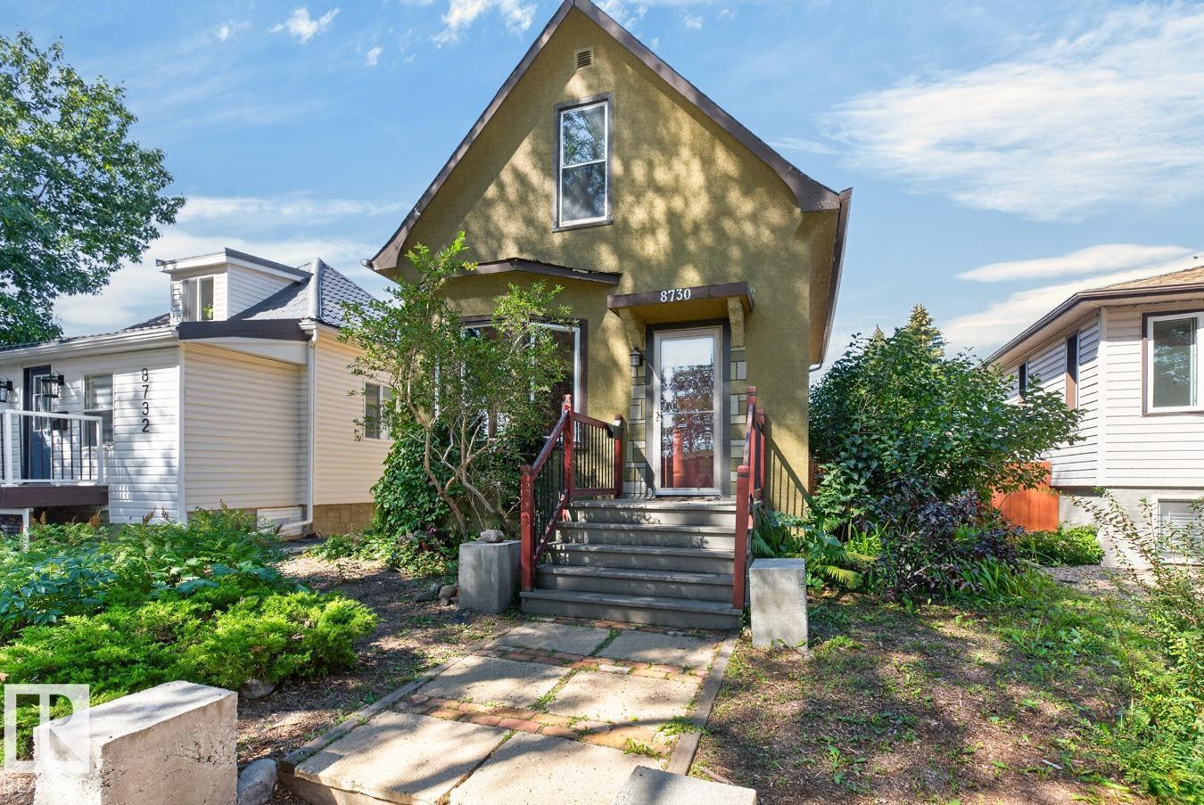 8730 84 AV NW - 1
