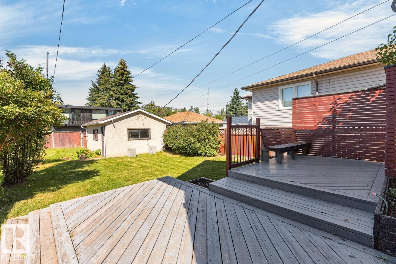 8730 84 AV NW - 34