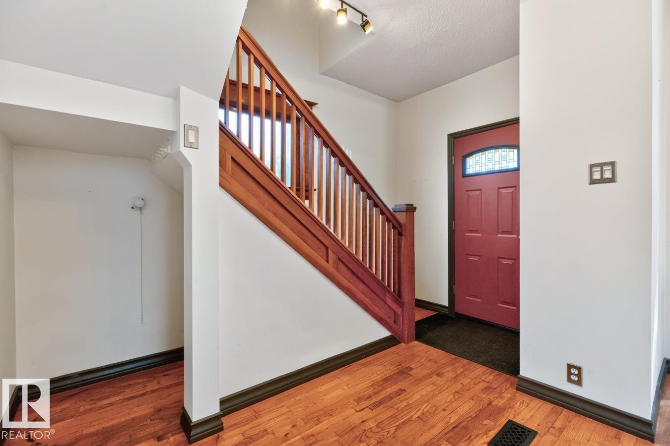 8730 84 AV NW - 5