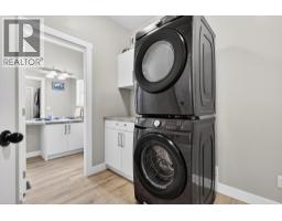4pc Bathroom - 1322 Rose Abby Drive, West Kelowna, BC V1Z3Y8 Photo 9