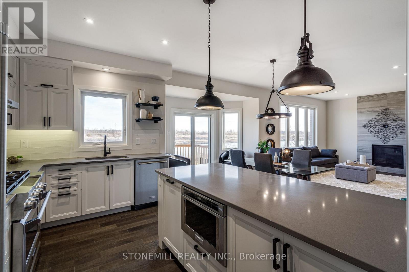 156 SHOREVIEW DRIVE - 11