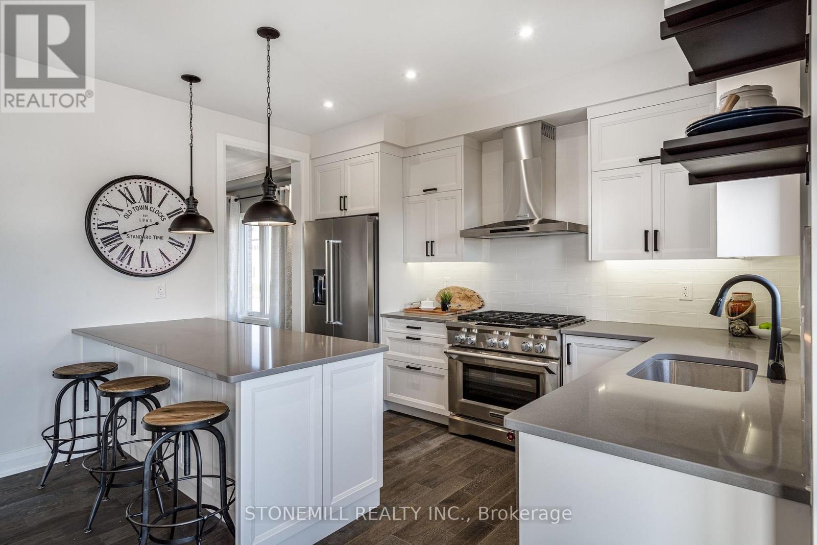 156 SHOREVIEW DRIVE - 12