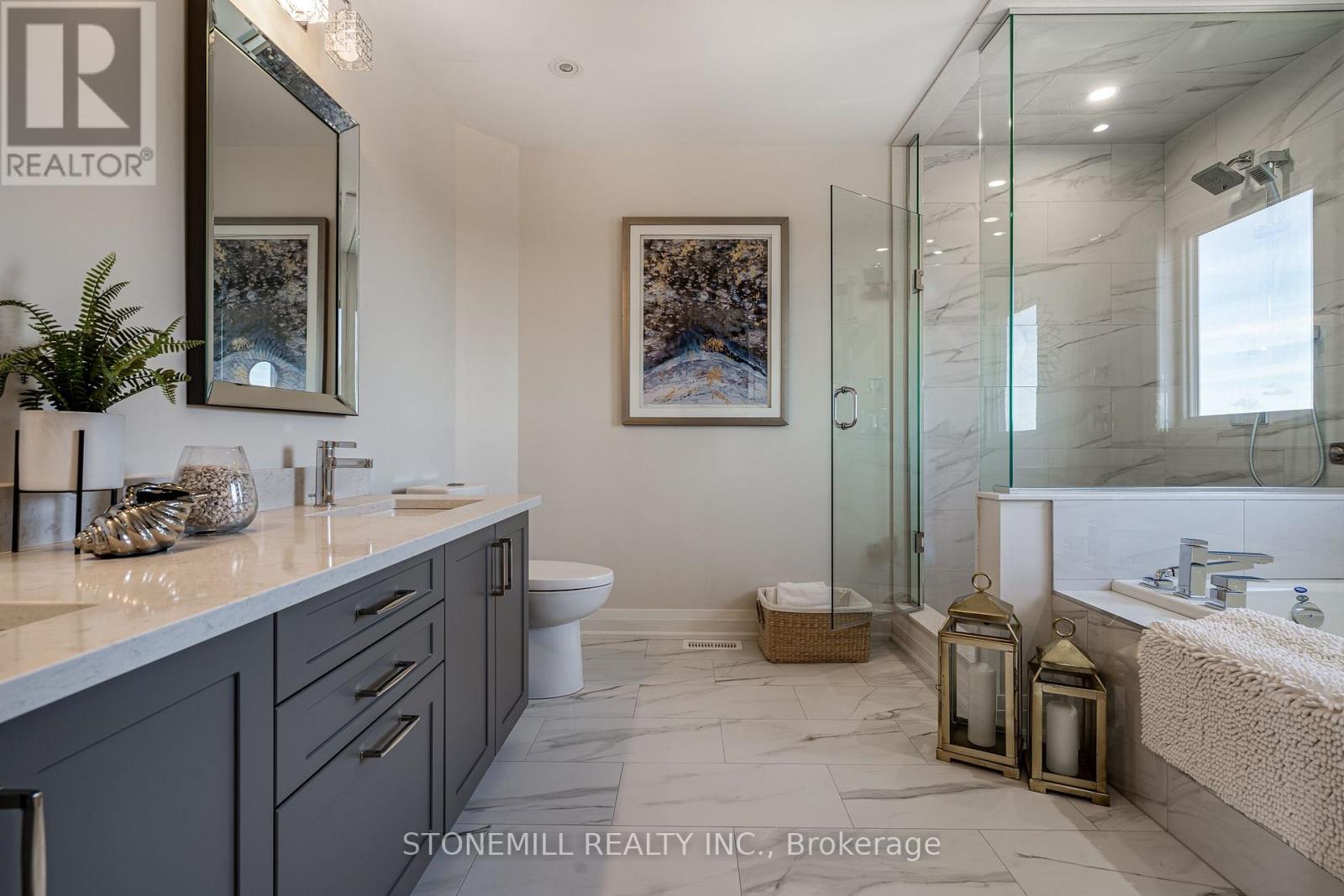 156 SHOREVIEW DRIVE - 19