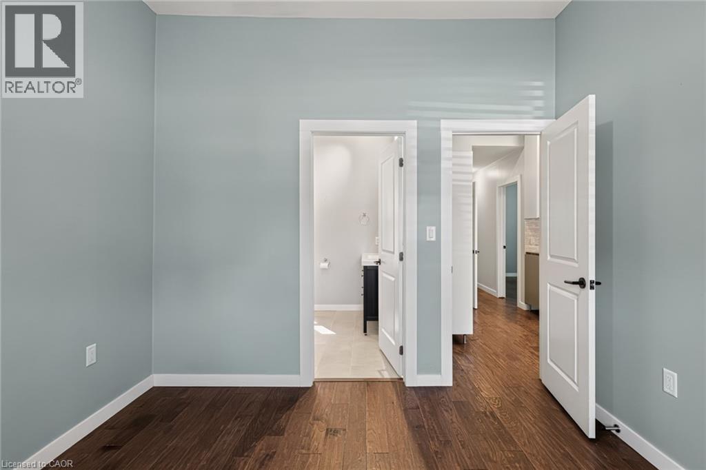 21 CEDAR Street - Image 18