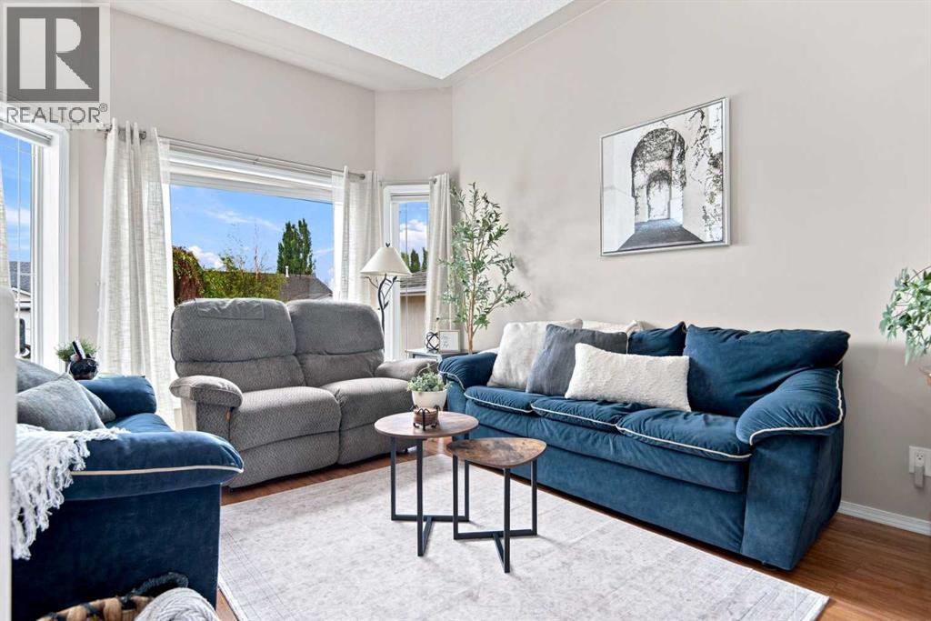 Listing photo – 98 Duval Crescent, Red Deer
