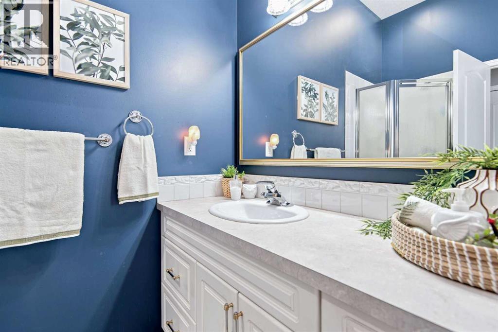 Listing photo – 98 Duval Crescent, Red Deer