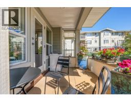 Kitchen - 11 115 20th St, Courtenay, BC V9N8B1 Photo 6