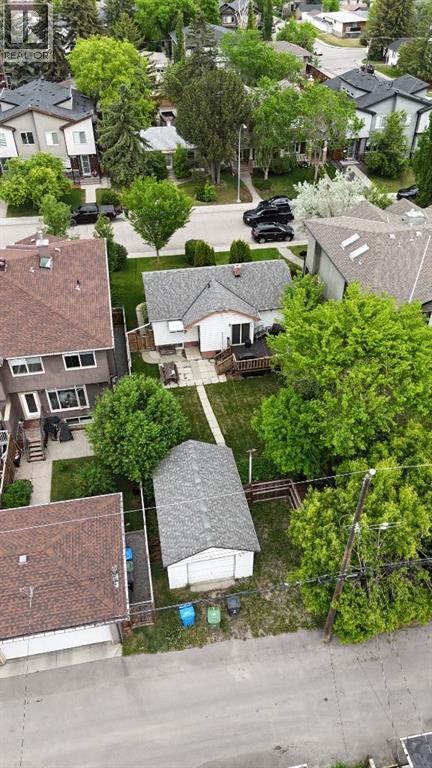 409 29 Avenue NW - 15