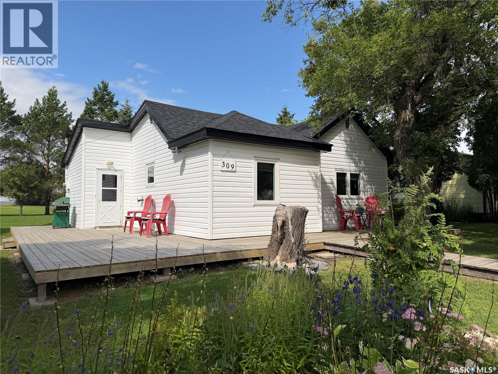 309 Indal STREET - 1