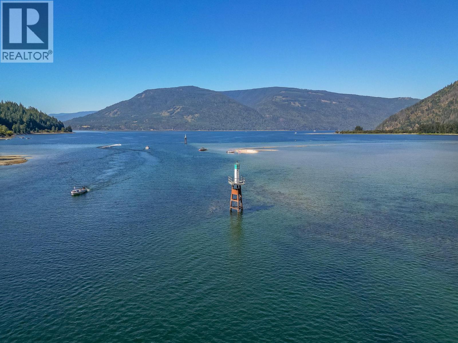 30 1383 Silver Sands Road, Sicamous