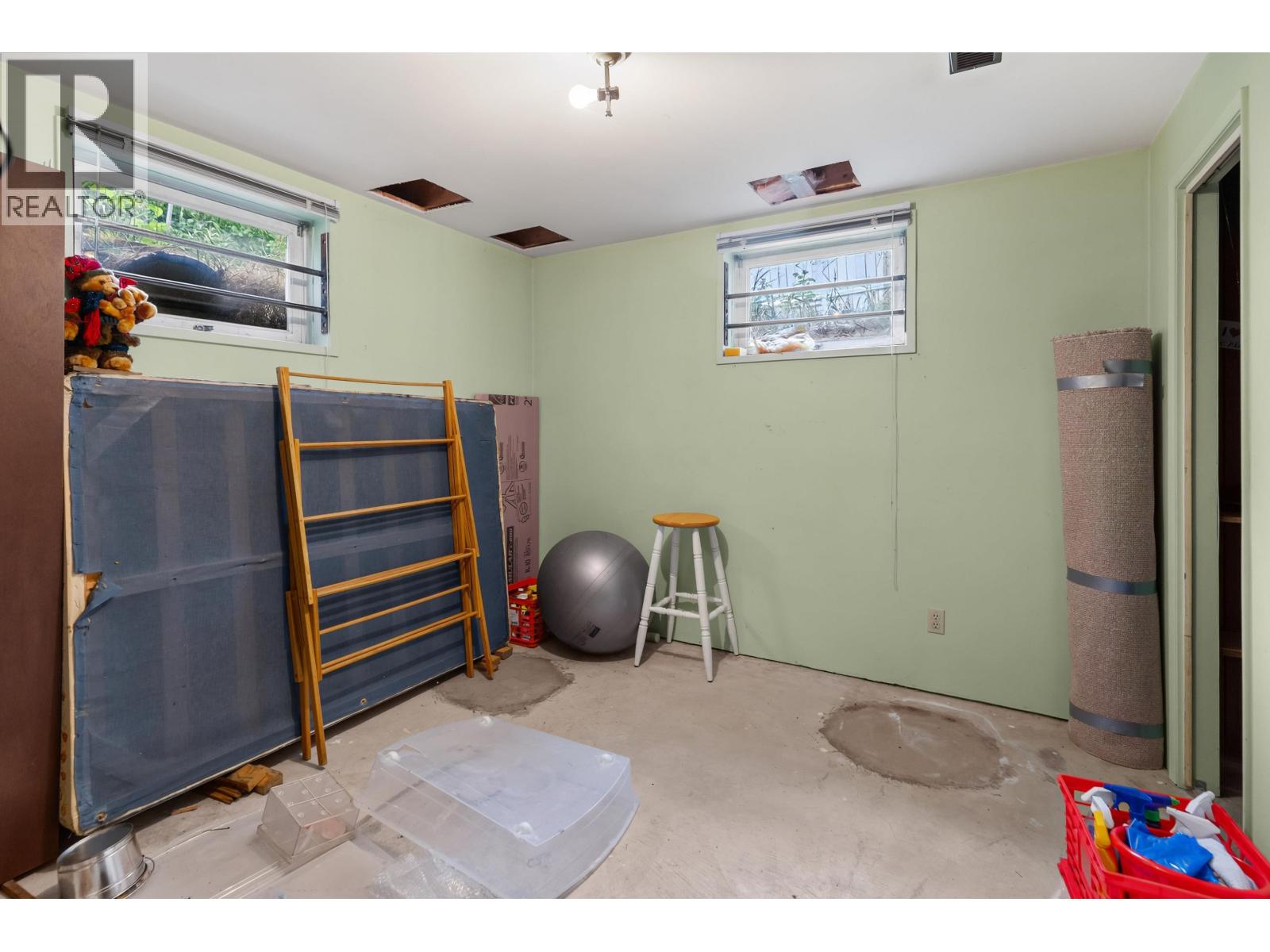 Photo 16 of 29 — 7288 IMPERIAL CRESCENT · Prince George, BC