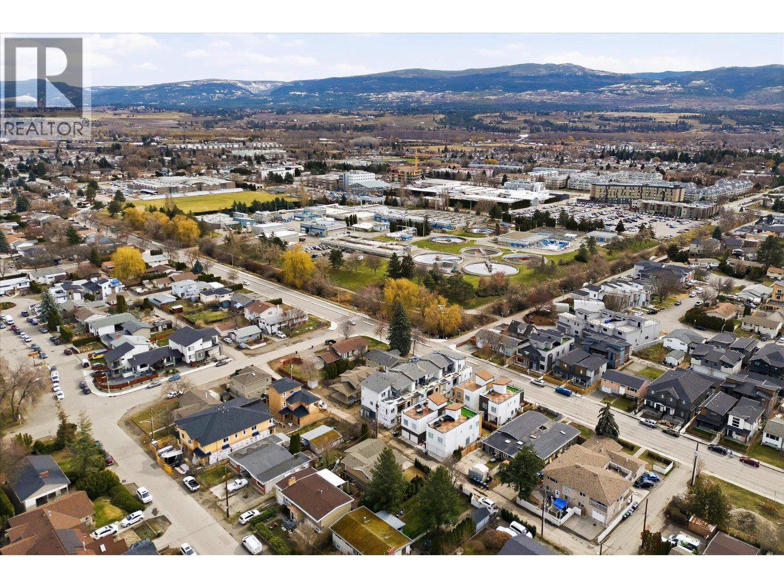 746 Raymer Avenue - Image 48