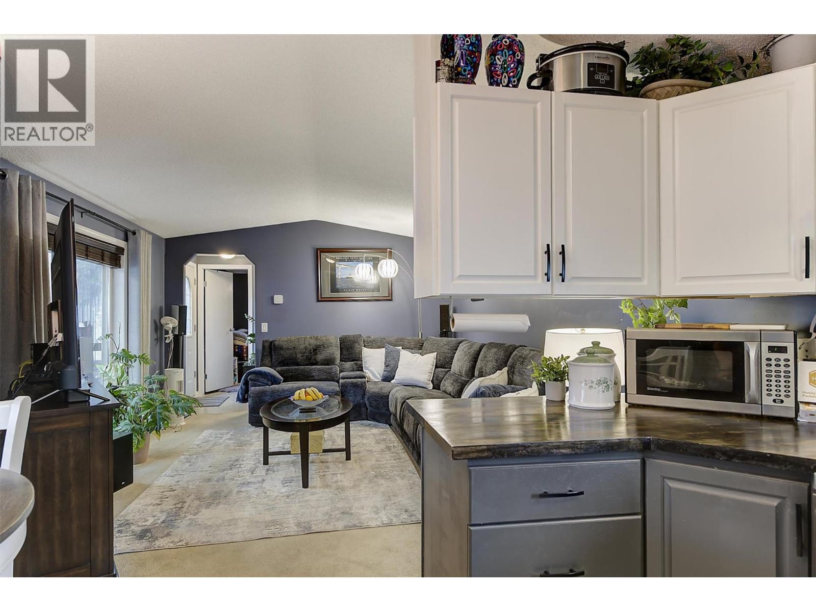 #33 610 Katherine Road - Image 12