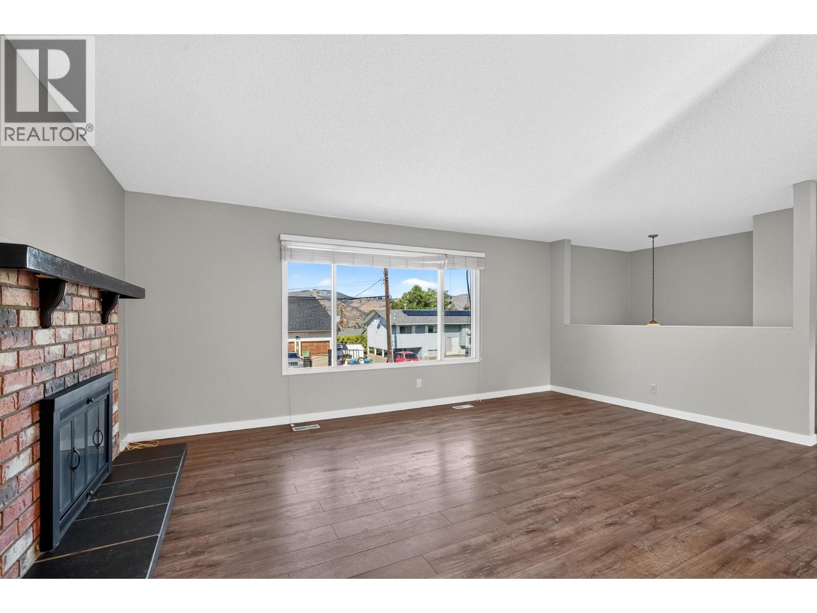 3 Bed, 2 Bath House for Sale in Vernon – 3907 14 Street, Vernon - Image 12