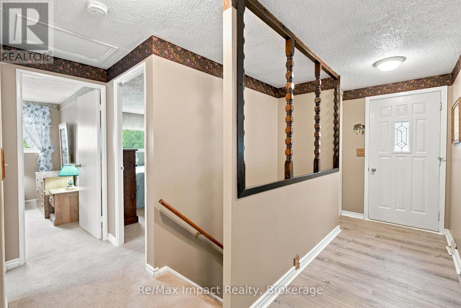 822 SOUTHDOWN STREET - 15
