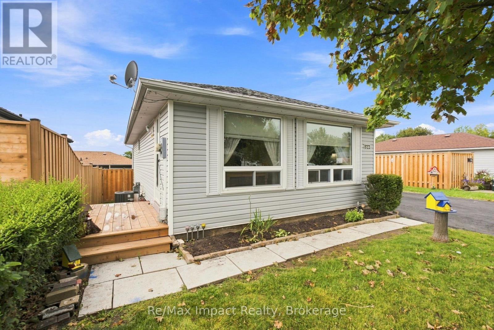 822 SOUTHDOWN STREET - Image 4
