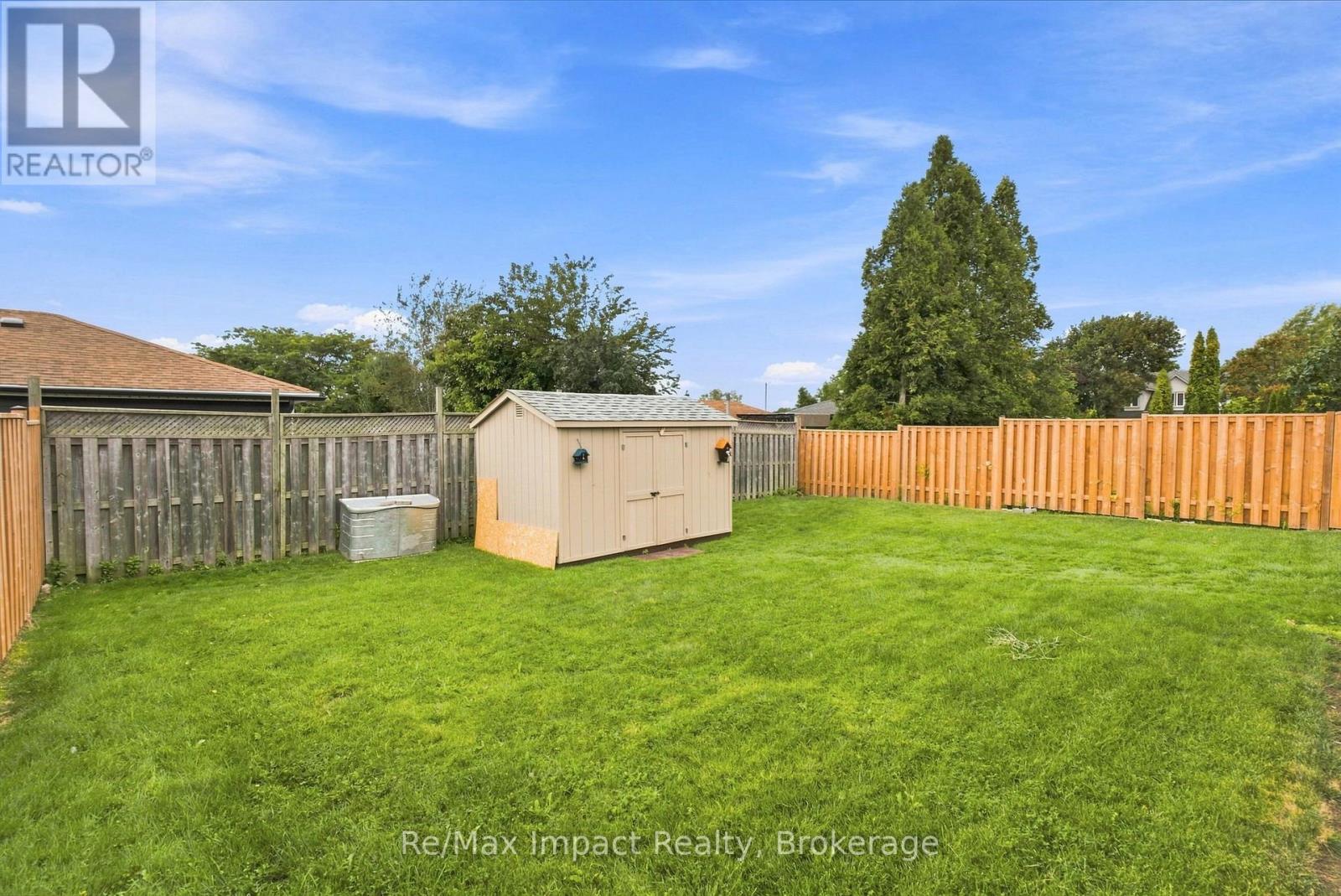 822 SOUTHDOWN STREET - 47