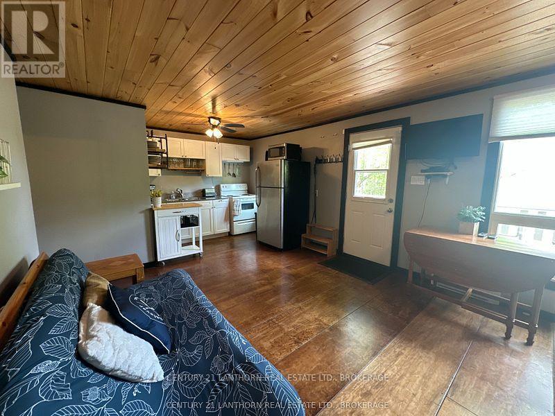 1024 HARRINGTON LANE - Image 17