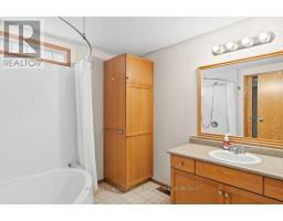 4 Birch Street, Greater Napanee, ON K7R3L1 Photo 20
