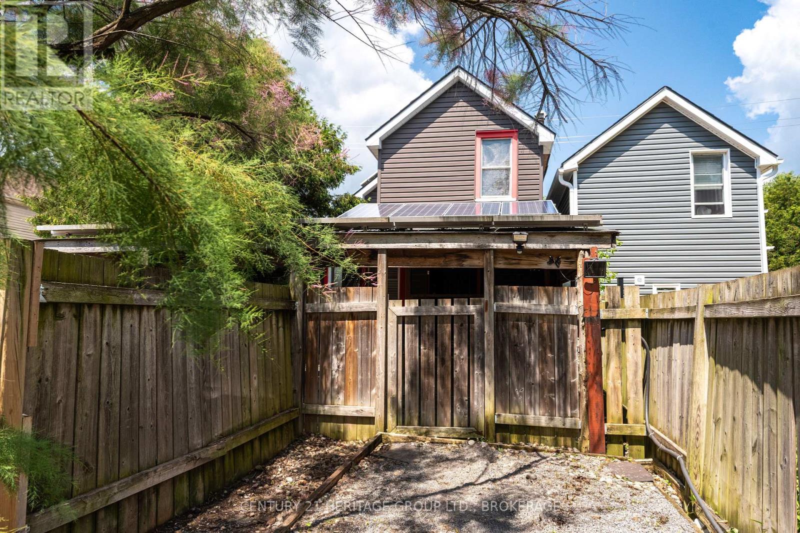 18 PINE STREET - 32