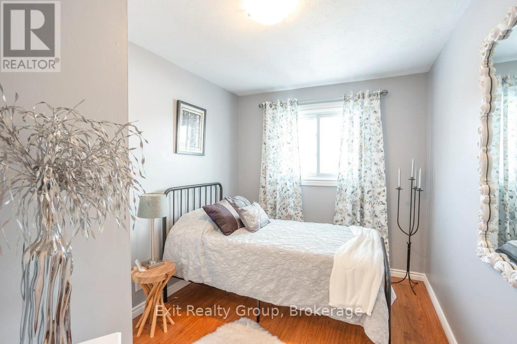 640 VICTORIA STREET N - Image 10