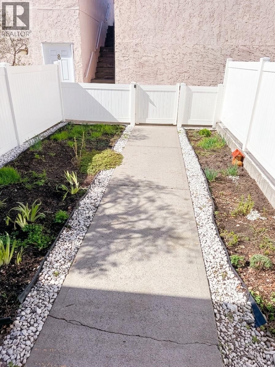 8029 VEDETTE Drive - Image 30