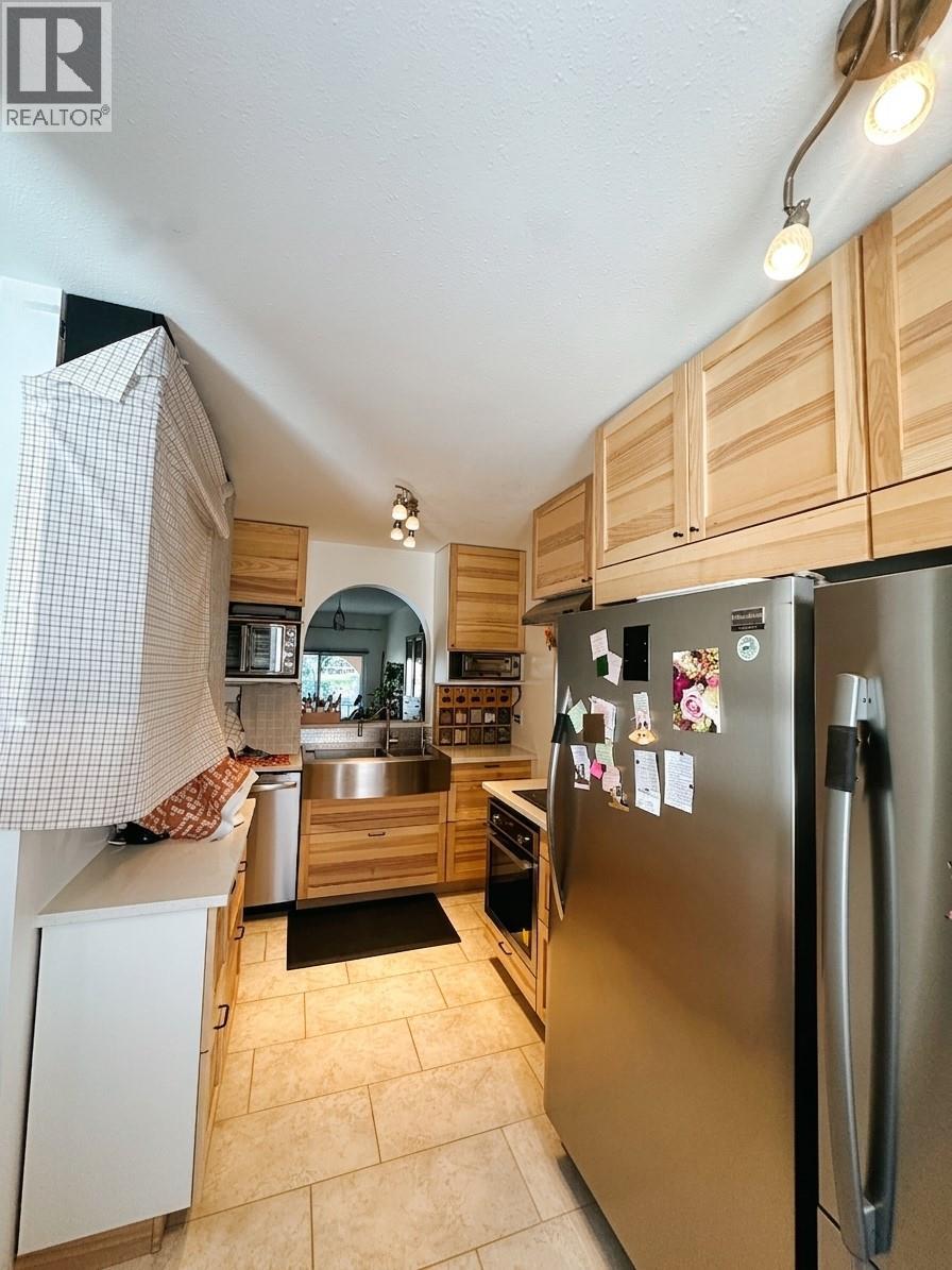 8029 VEDETTE Drive - 14