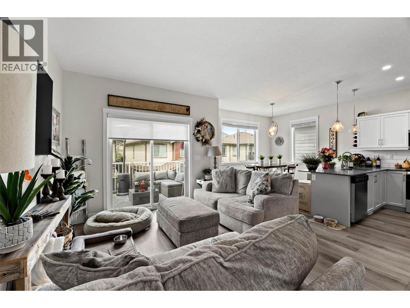 #175 200 Grand Boulevard - Image 6