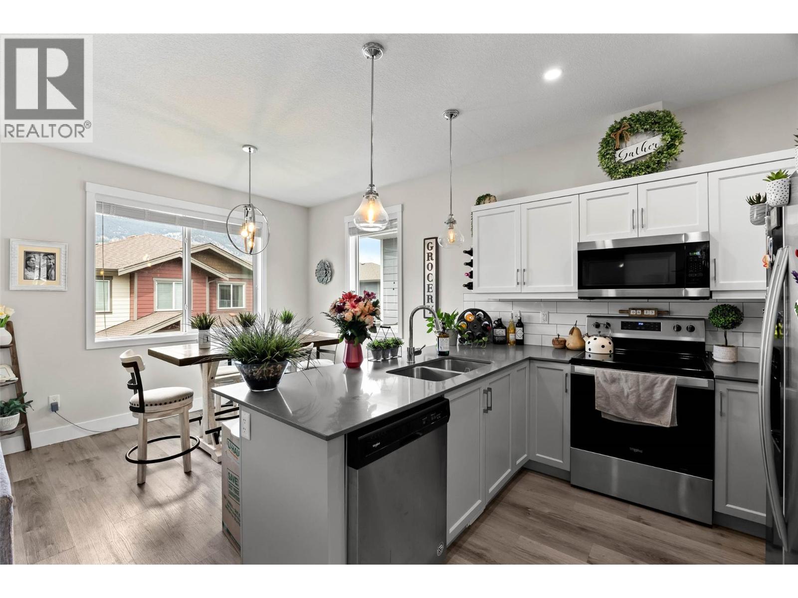 #175 200 Grand Boulevard - Image 11